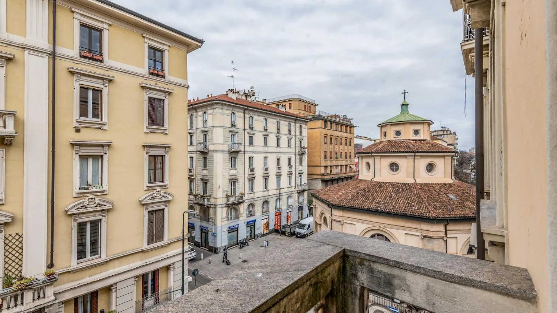 Апартаменты Milano Porta Venezia 2 Pax Wi-Fi 0*, Милан Италия